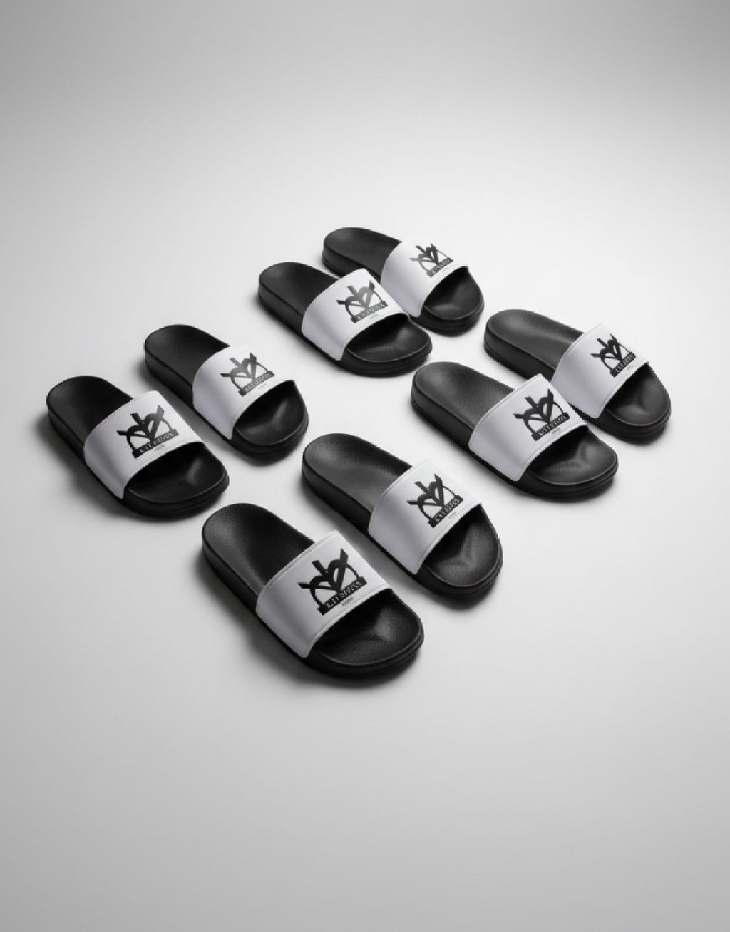 Claquettes Noir & Blanc